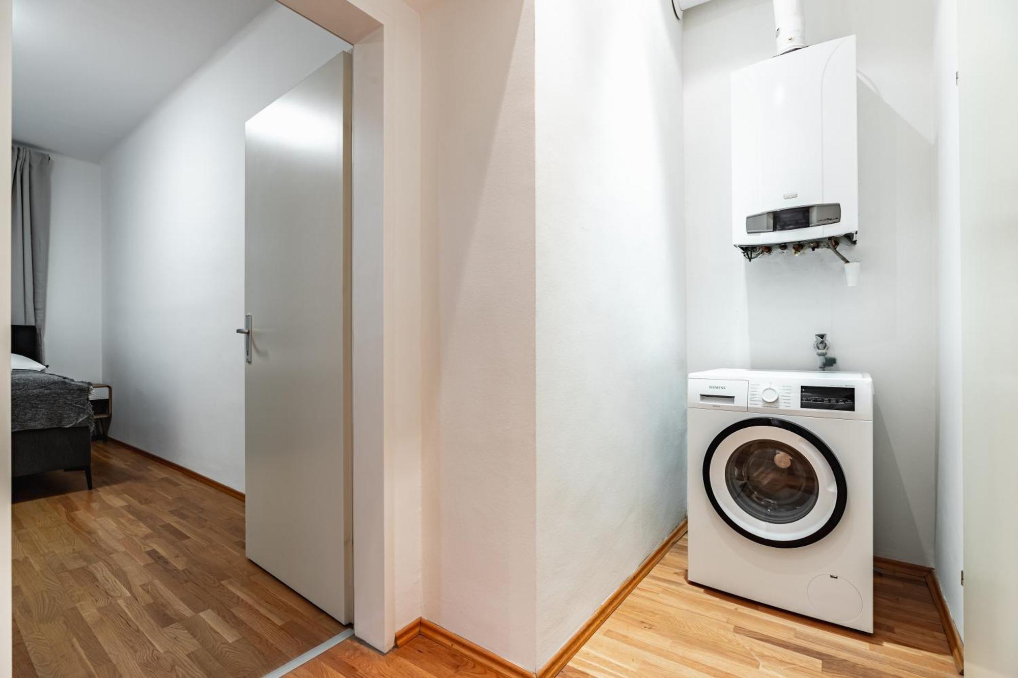 Spacious 3-room Apt. 15 Min To The Center *