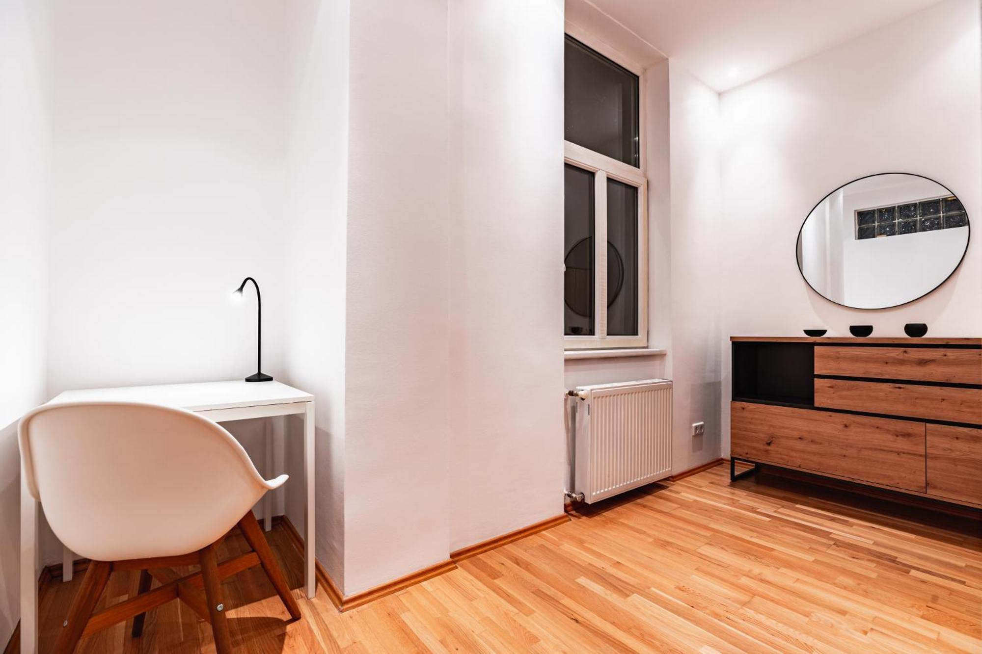 Spacious 3-room Apt. 15 Min To The Center * Wenen