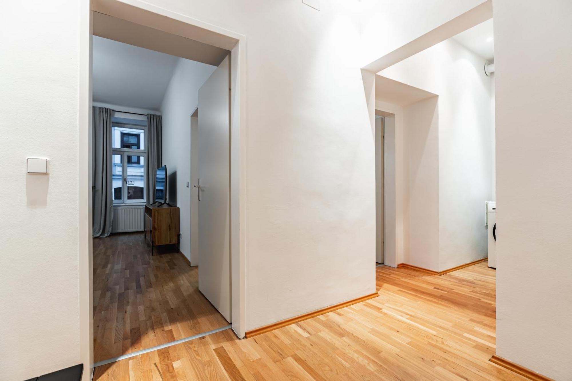 Spacious 3-room Apt. 15 Min To The Center